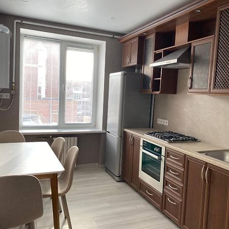 Apartpoltava Двокімнатні Апартаменти З Джакузі Біля Листопаду Luaran gambar