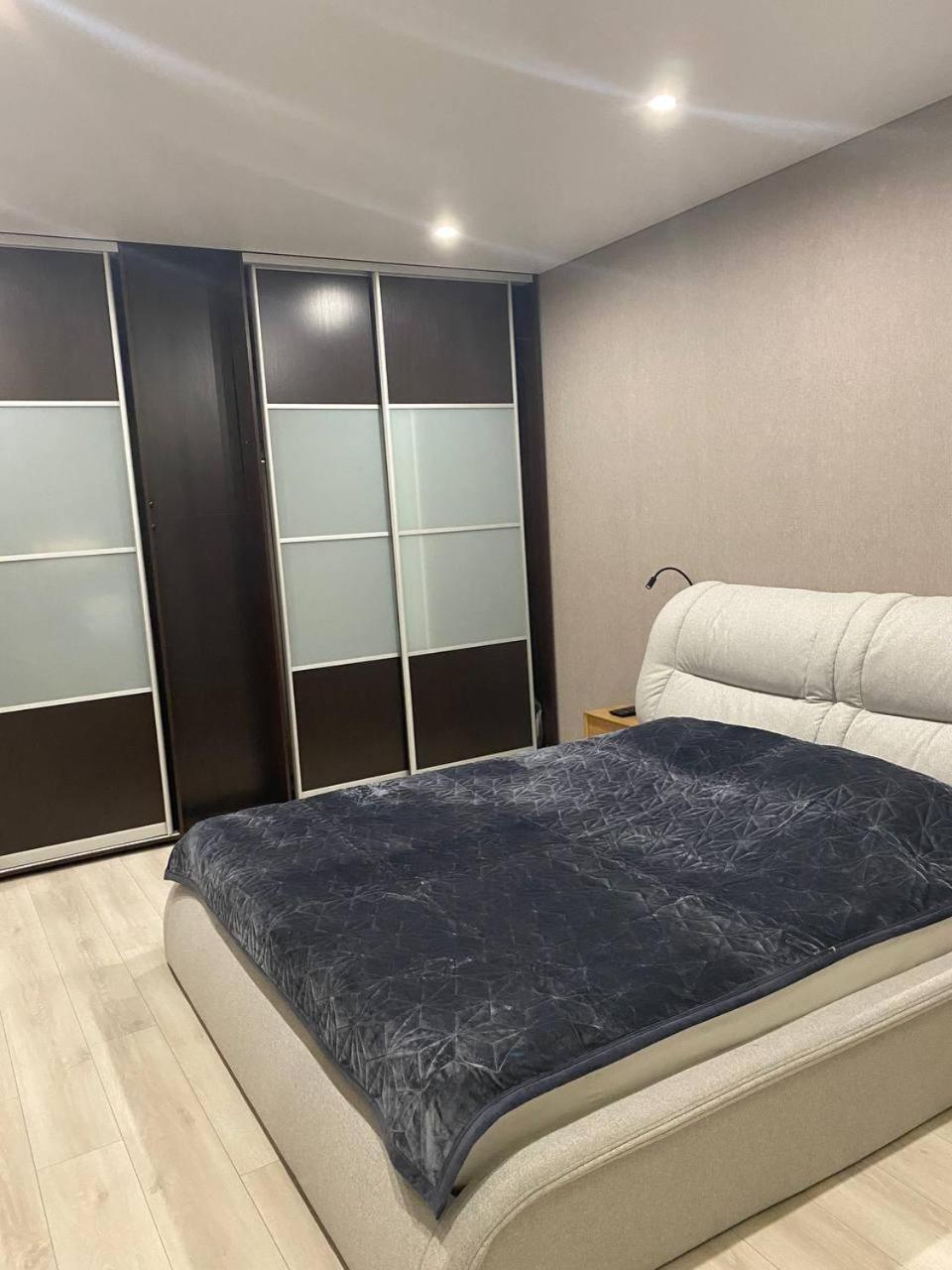 Apartpoltava Двокімнатні Апартаменти З Джакузі Біля Листопаду Luaran gambar