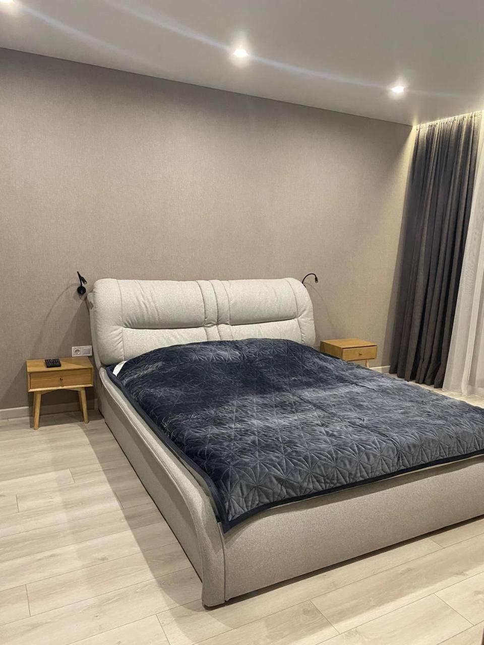 Apartpoltava Двокімнатні Апартаменти З Джакузі Біля Листопаду Luaran gambar